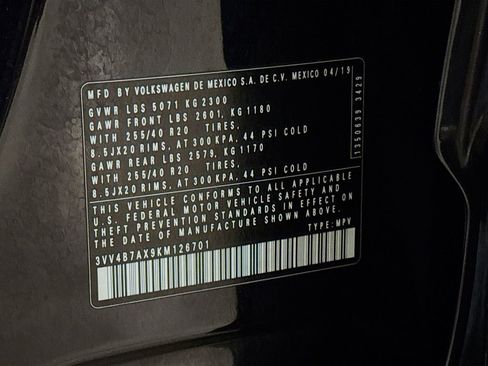 Used 2019 Volkswagen Tiguan SEL Premium R-Line image 42