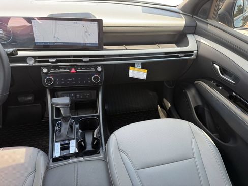 Used 2025 Hyundai Santa Cruz Limited AWD/4WD image 30