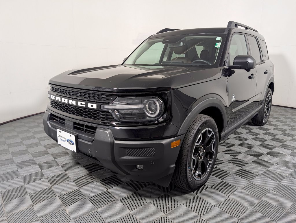 Certified 2025 Ford Bronco Sport Outer Banks w/ Outer Banks Tech Package+ AWD/4WD image 4