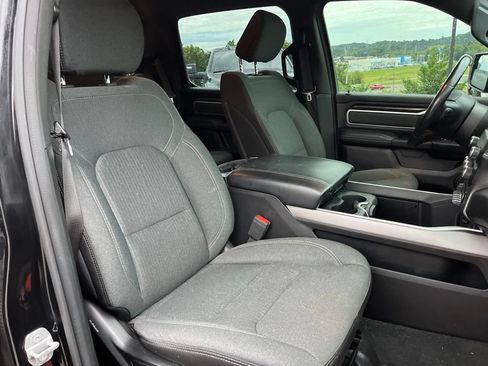Used 2020 RAM 1500 Big Horn AWD/4WD image 11