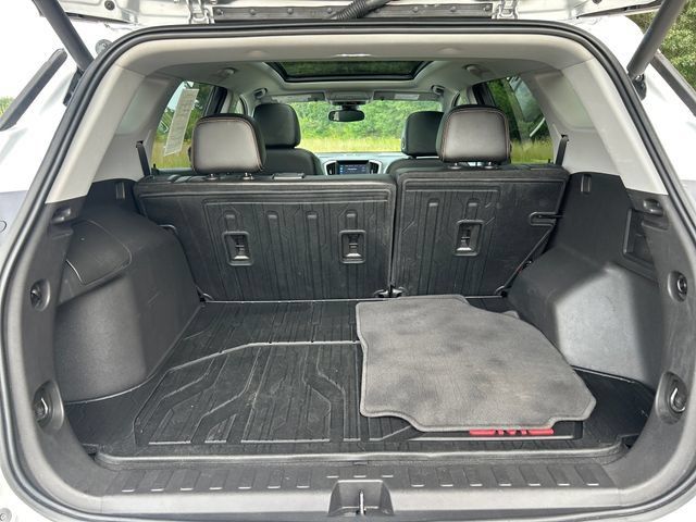 Used 2021 GMC Terrain SLT w/ Infotainment Package II AWD/4WD image 24