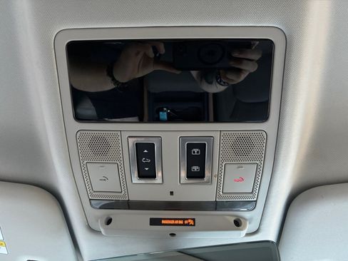 Certified 2024 Land Rover Defender 110 S AWD/4WD image 21