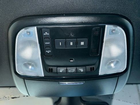 Used 2022 Dodge Durango GT image 37