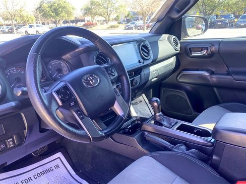 Used 2023 Toyota Tacoma image 7