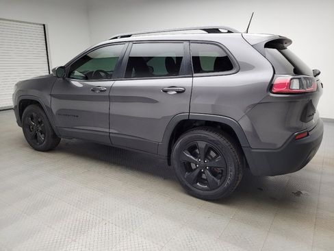 Used 2019 Jeep Cherokee Latitude Plus image 3