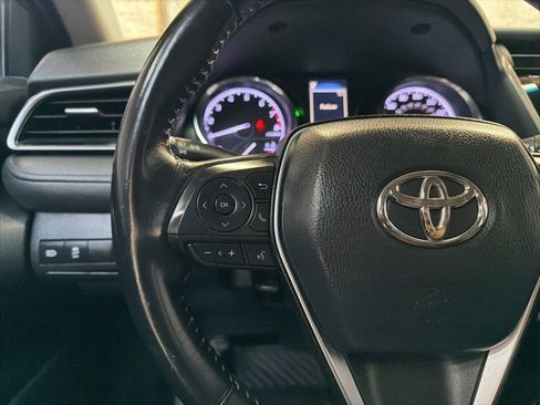 Used 2019 Toyota Camry SE w/ Convenience Package image 17