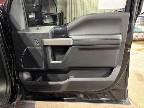 Used 2020 Ford F250 Platinum w/ Tremor Off-Road Package AWD/4WD image 24