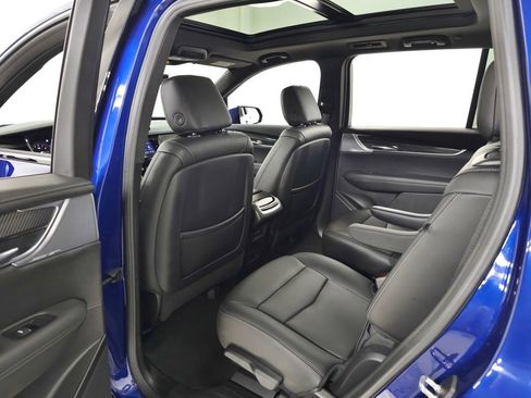 Used 2024 Cadillac XT6 Sport w/ Technology Package AWD/4WD image 42