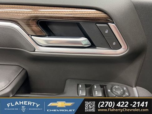 Used 2025 Chevrolet Silverado 1500 LT AWD/4WD image 22