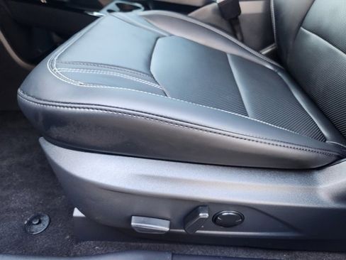 Used 2025 Ford Mustang Mach-E Premium image 23