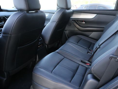Used 2025 MAZDA CX-70 Plug-In Hybrid w/ Premium Pkg AWD/4WD image 19