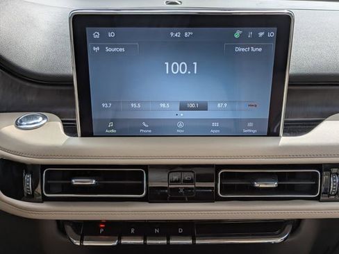 Certified 2023 Lincoln Aviator Reserve w/ Equipment Group 201A AWD/4WD image 18