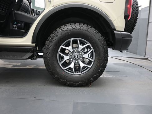 New 2025 Ford Bronco Badlands image 21