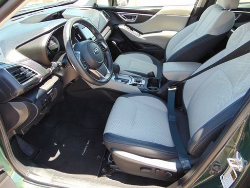 Certified 2023 Subaru Forester Premium AWD/4WD image 10