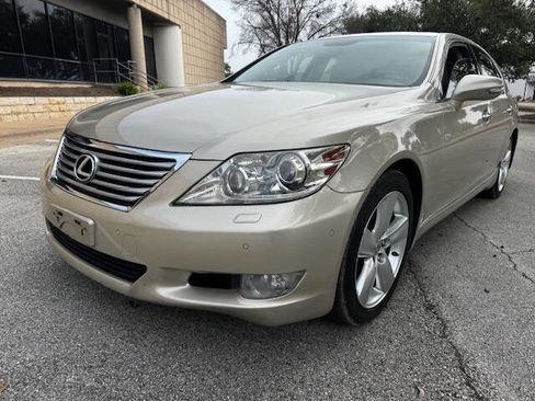 Used 2012 Lexus LS 460 image 3