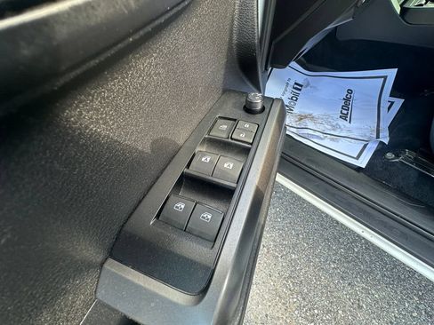 Used 2023 Toyota Tacoma TRD Sport w/ Technology Package AWD/4WD image 11