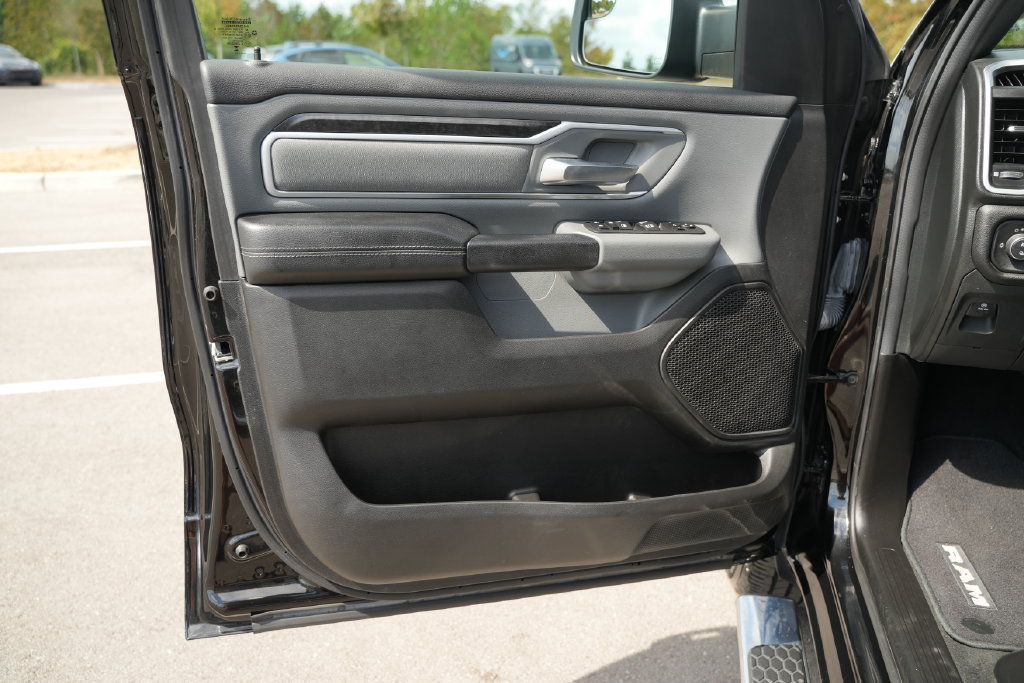 Used 2023 RAM 1500 Big Horn AWD/4WD image 14