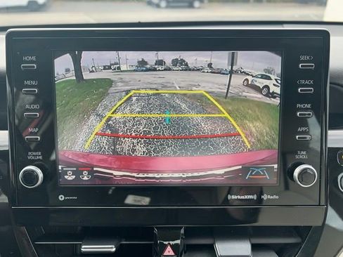 Used 2023 Toyota Camry XLE FWD image 18