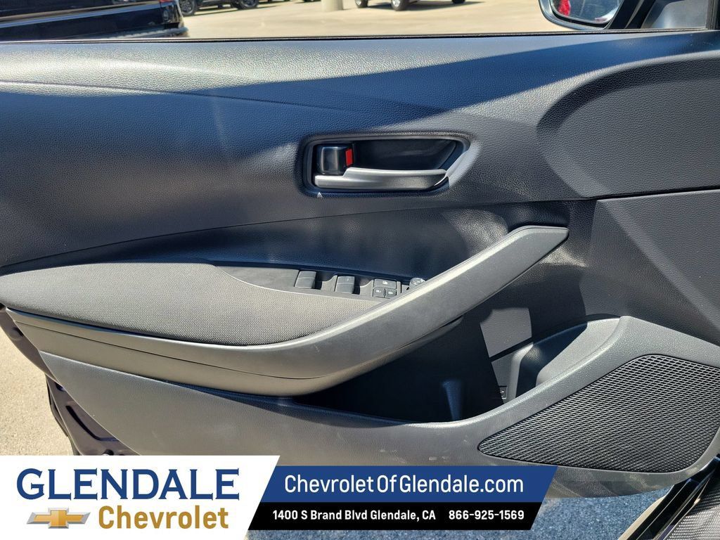 Used 2024 Toyota Corolla LE FWD image 34