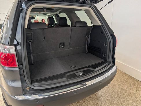 Used 2011 GMC Acadia SLT AWD/4WD image 18