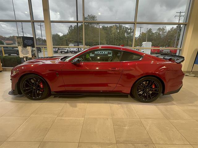 Used 2020 Ford Mustang Shelby GT500 w/ Technology Package RWD image 2