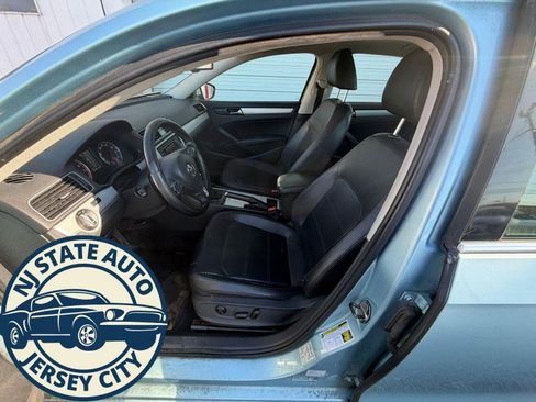 Used 2012 Volkswagen Passat 2.5 SE FWD image 4
