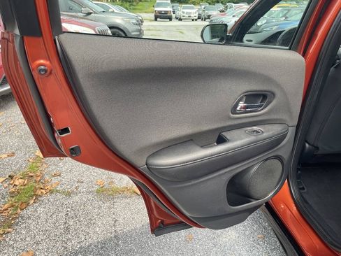 Used 2020 Honda HR-V Sport image 21