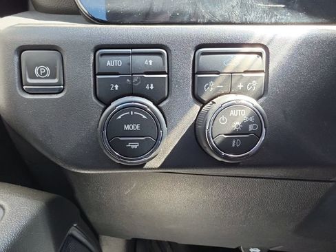 Certified 2024 Chevrolet Silverado 1500 LT Trail Boss w/ Convenience Package II AWD/4WD image 11