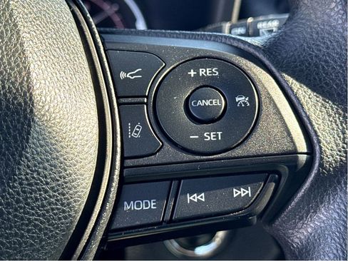 Used 2024 Toyota RAV4 XLE w/ Convenience Package image 16