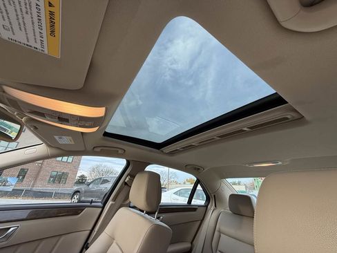 Used 2012 Mercedes-Benz E 350 Sedan image 22