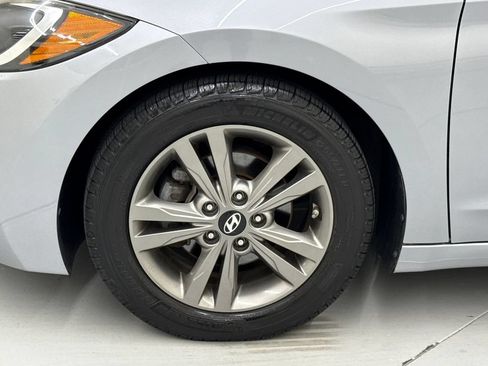 Used 2017 Hyundai Elantra SE w/ SE A/T Tech Package 03 FWD image 10
