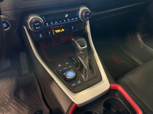 Used 2020 Toyota RAV4 TRD Off-Road w/ TRD Off-Road Weather Package image 20