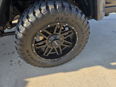 Used 2020 Jeep Gladiator Sport w/ Quick Order Package 24S image 10