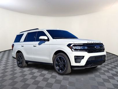 Used 2023 Ford Expedition Limited