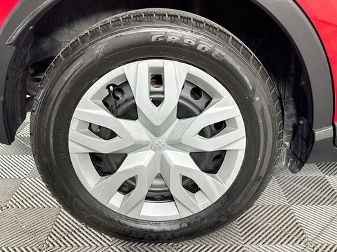 Used 2020 Toyota C-HR LE image 56