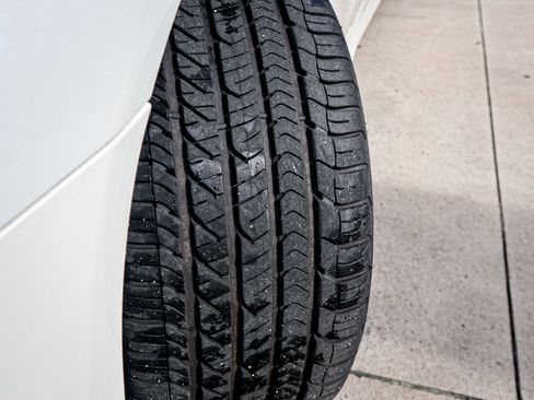 Used 2013 Mercedes-Benz SL 63 AMG image 12