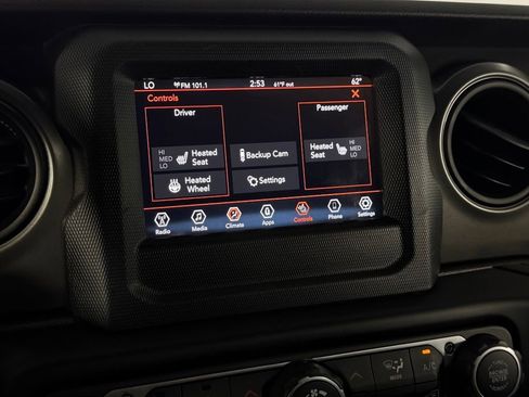 Used 2023 Jeep Wrangler Unlimited w/ Cold Weather Group image 18