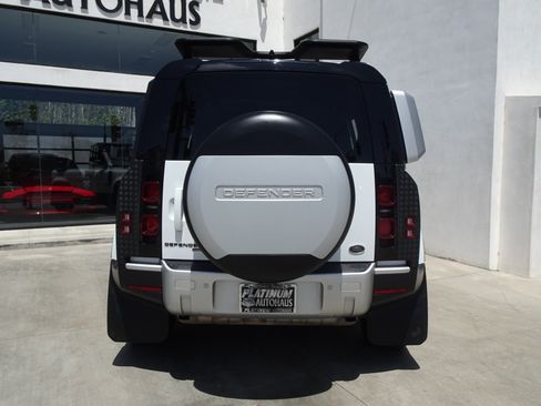 Used 2021 Land Rover Defender 110 SE AWD/4WD image 5