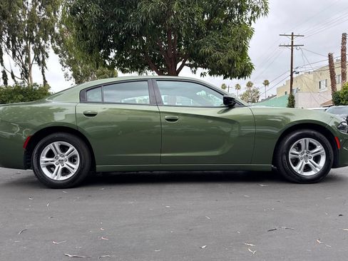 Used 2023 Dodge Charger SXT RWD image 3
