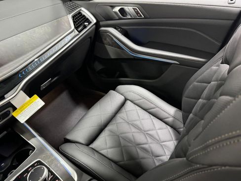 New 2026 BMW X5 xDrive50e image 17