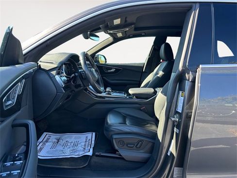 Used 2019 Audi Q8 Premium w/ Convenience Package image 9