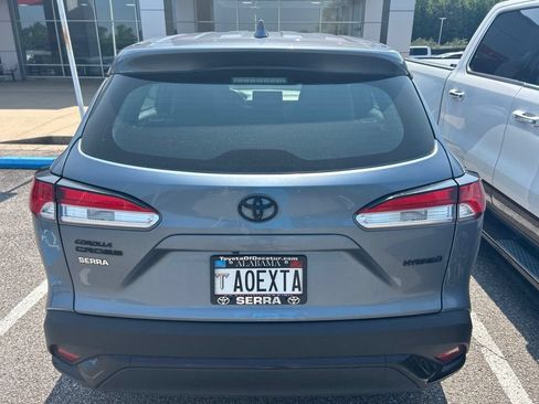 Used 2024 Toyota Corolla Cross AWD Hybrid image 5