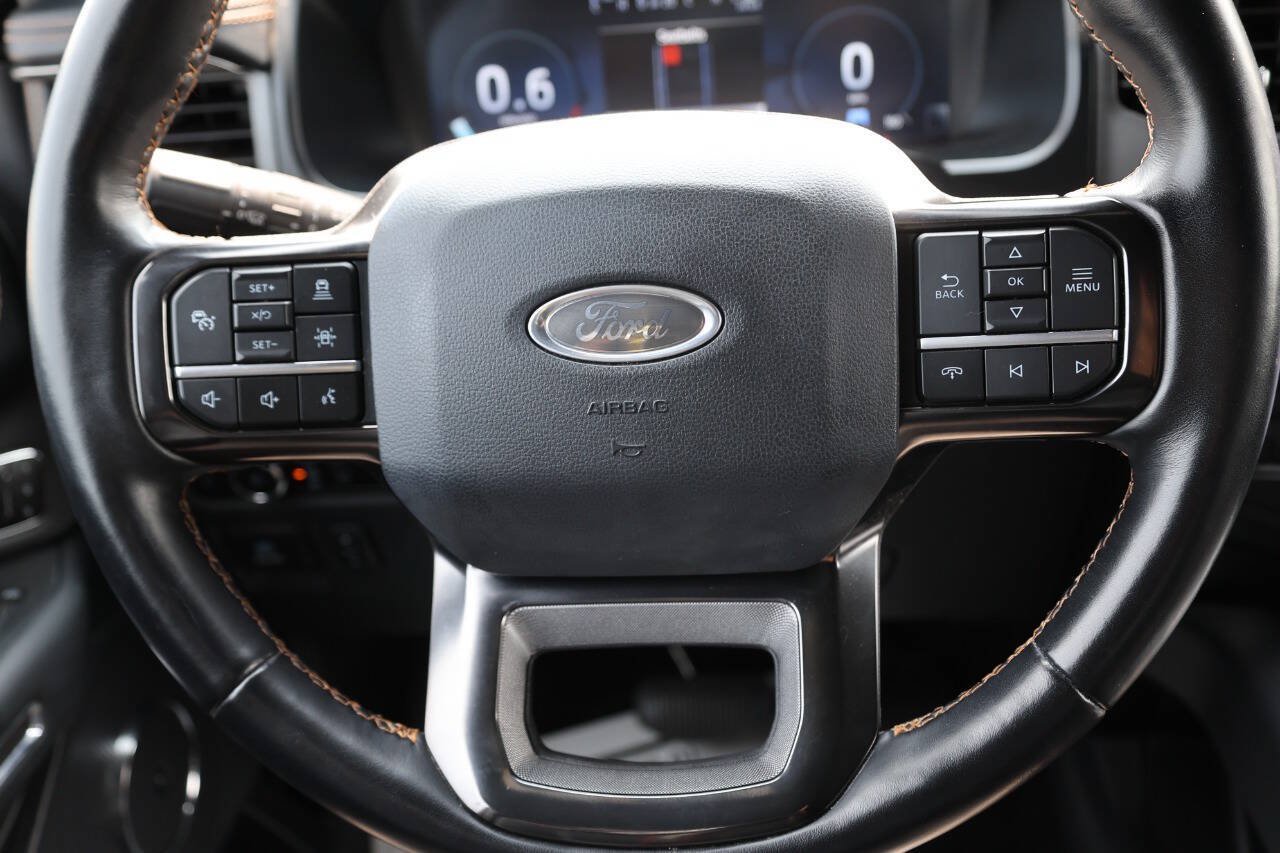 Used 2023 Ford Expedition Platinum AWD/4WD image 18