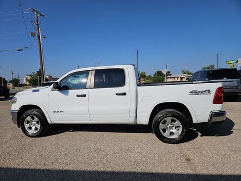 Used 2025 RAM 1500 Big Horn AWD/4WD image 5