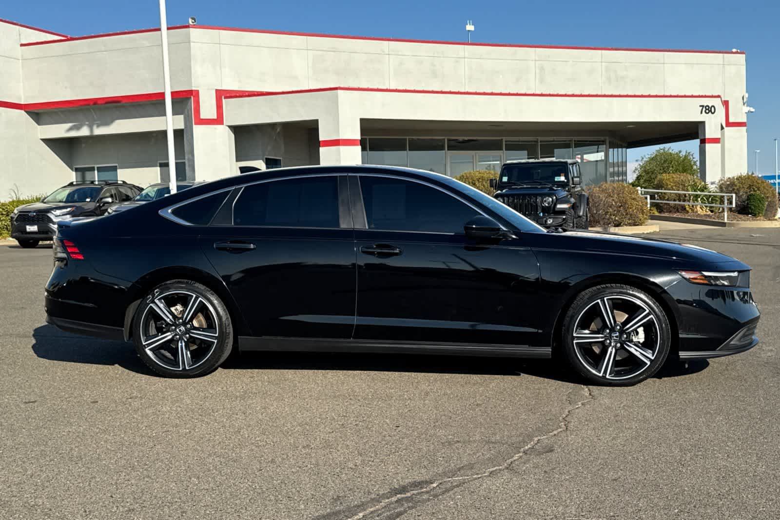 Used 2024 Honda Accord Sport image 6