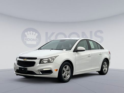 Used 2016 Chevrolet Cruze LT w/ Technology Package image 1