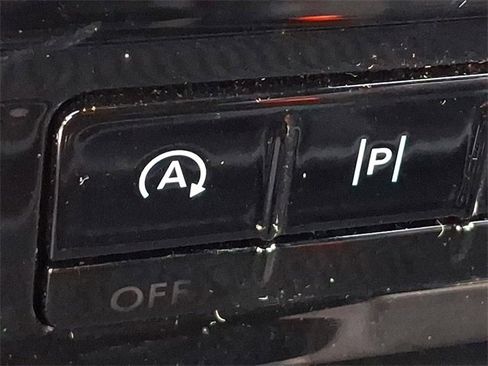 Used 2025 Ford Explorer ST-Line w/ ST-Line Street Pack image 25