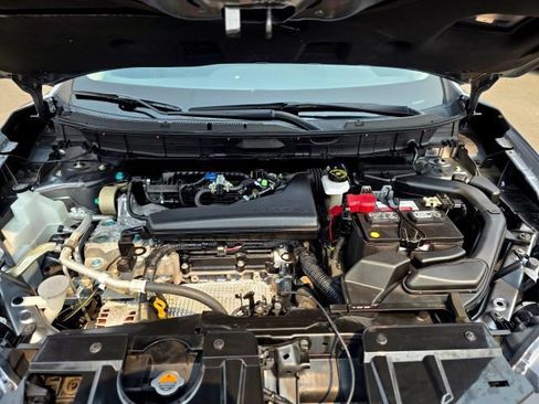 Used 2018 Nissan Rogue SV w/ Premium Package AWD/4WD image 51