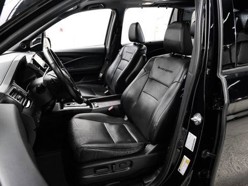 Used 2022 Honda Pilot Black Edition image 35