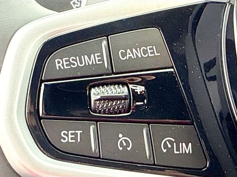 New 2026 BMW 330i Sedan w/ M Sport Package image 39